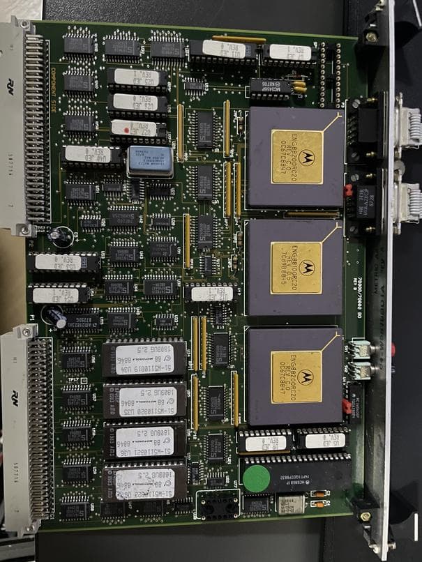 La Oveja Negra de Motorola: El Breve y Olvidado Reinado del 88000