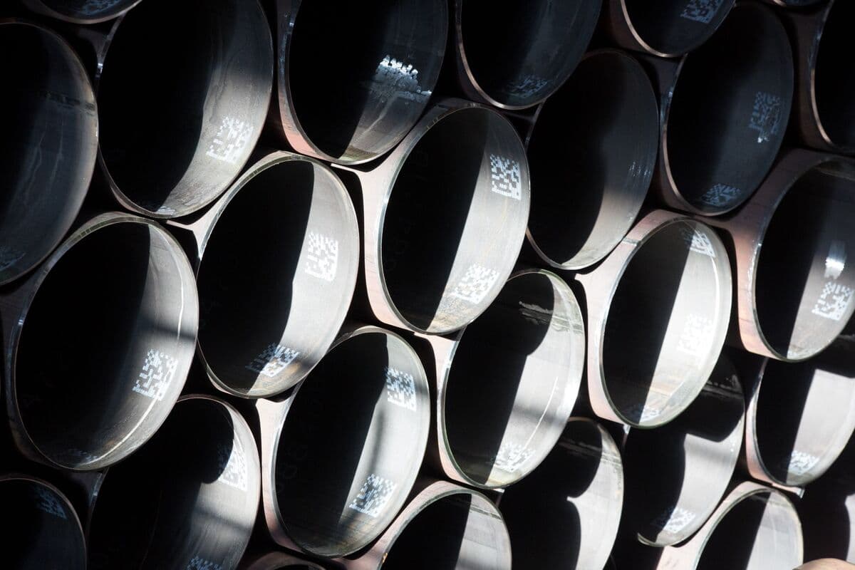 El Báltico en Llamas: Ucrania Golpea el Corazón Energético Ruso