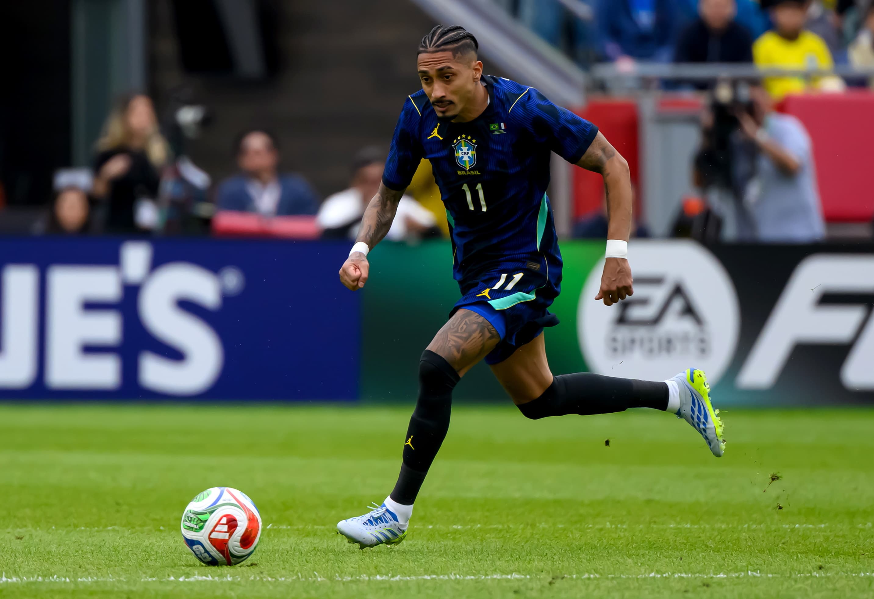 Raphinha estará cinco semanas de baja por lesión