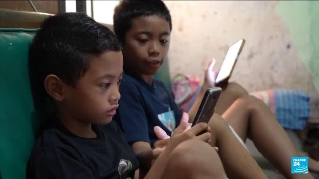 Indonesia Cierra las Puertas Digitales: Prohibición de Redes Sociales para Menores de 16 Años