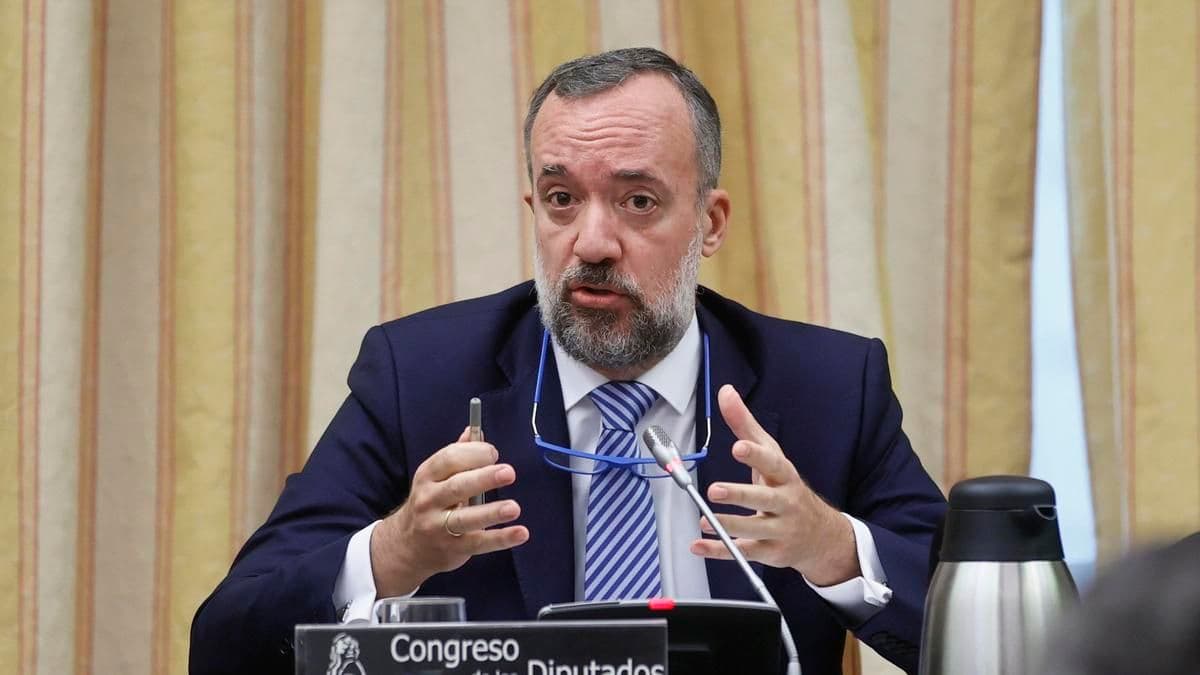 El Lamento de Villarejo: Correos que Descosen la Trama Kitchen