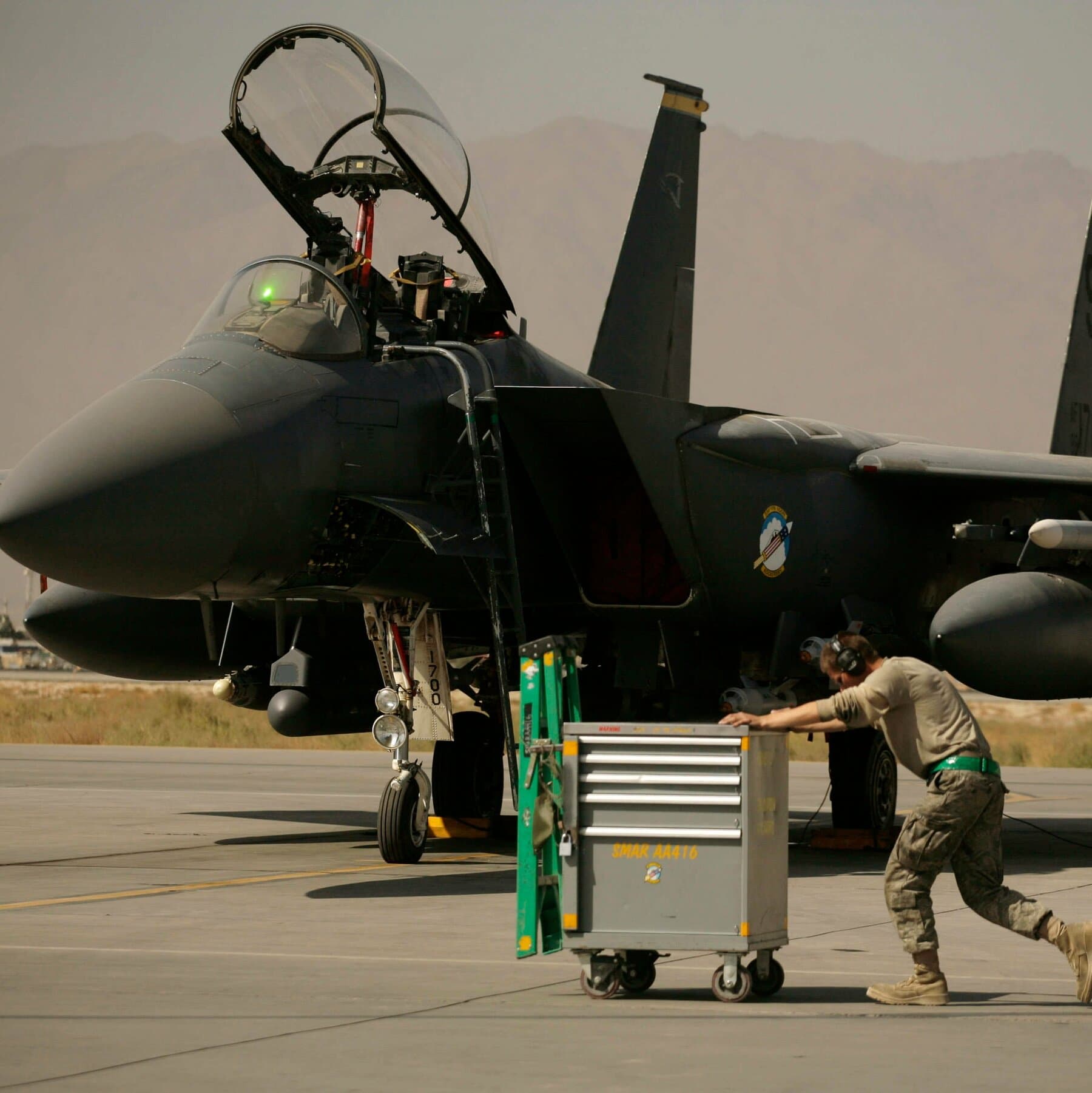 El Vuelo Roto sobre Persia: La Guerra de Irán Entra en su Fase Más Oscura